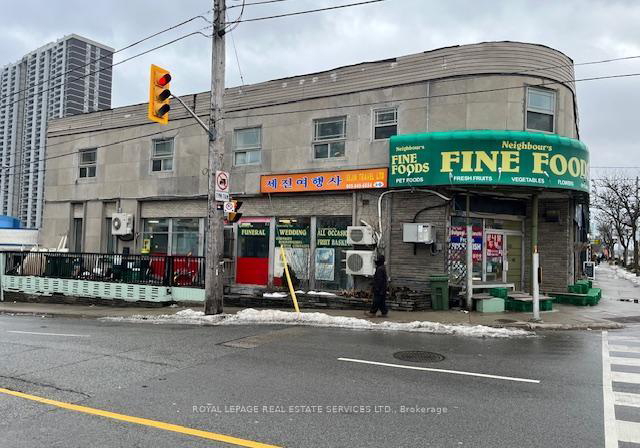 4917-dundas-street-w-w-etobicoke-ontario-w12292104