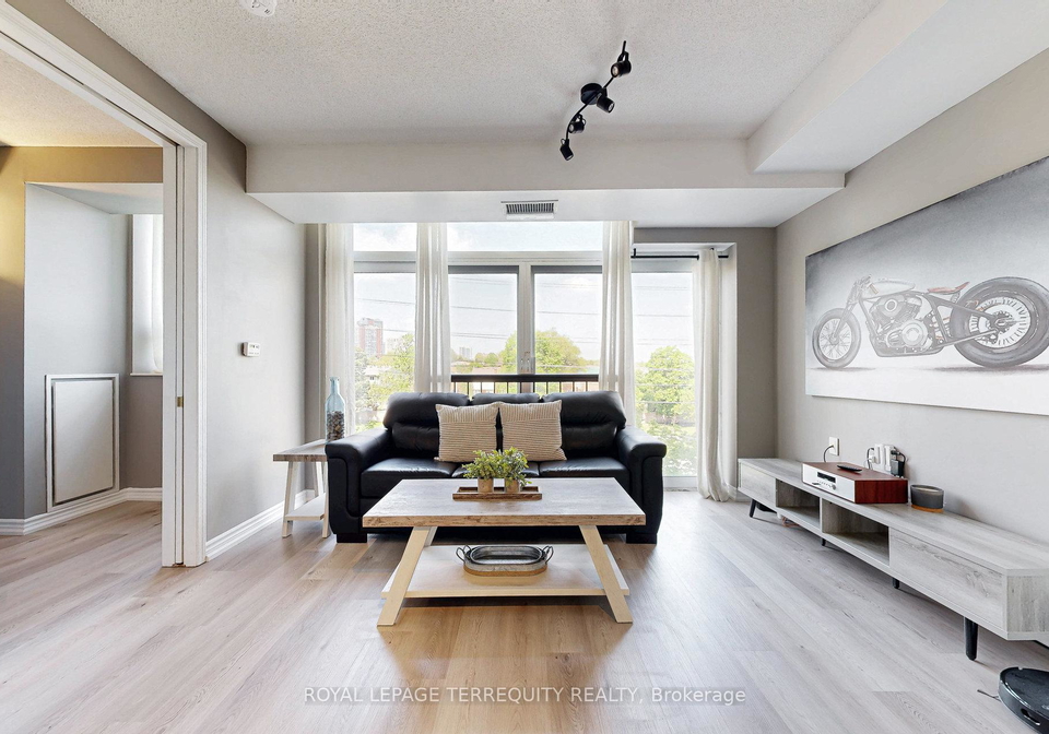 200-burnhamthorpe-road-e-e-mississauga-ontario-w12292108