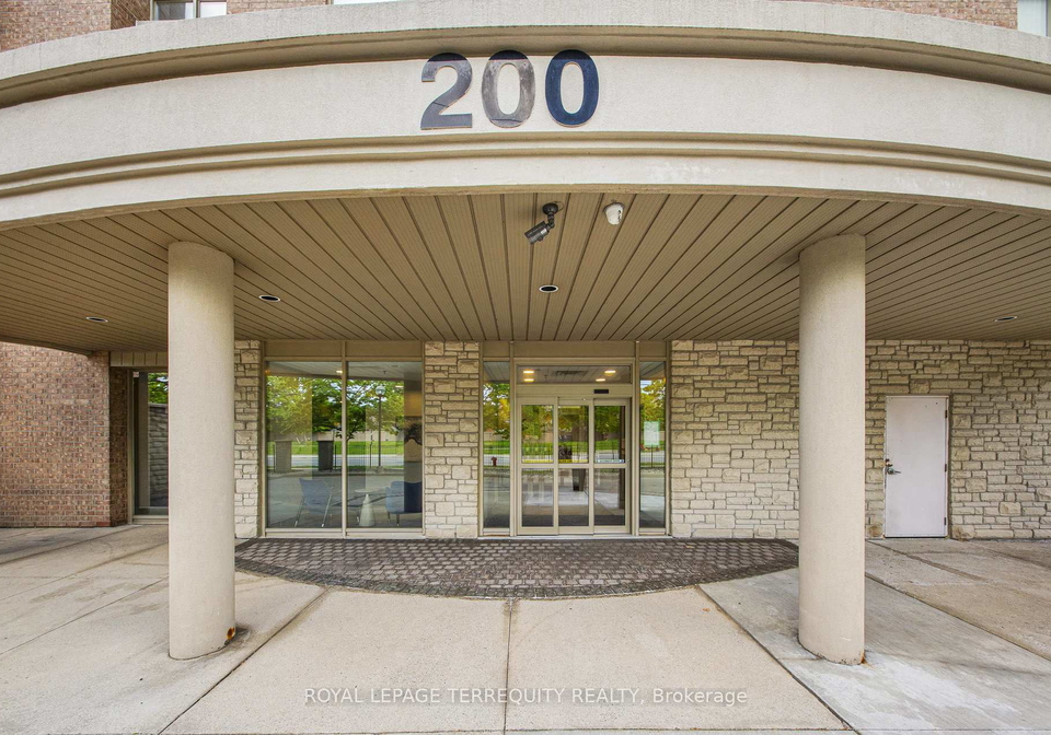 200-burnhamthorpe-road-e-e-mississauga-ontario-w12292108