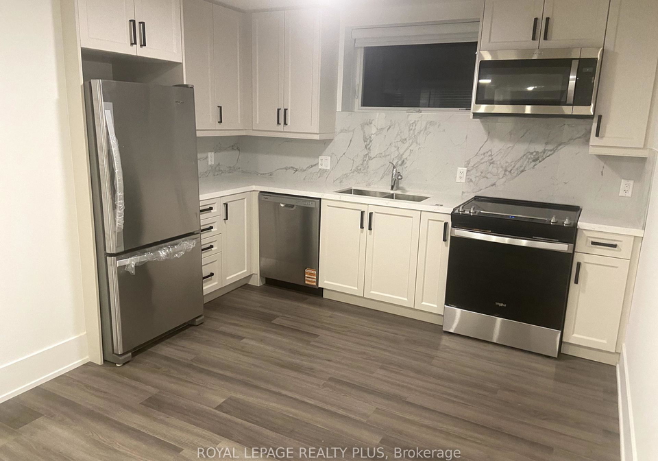 1077-fourth-street-mississauga-ontario-w12292430
