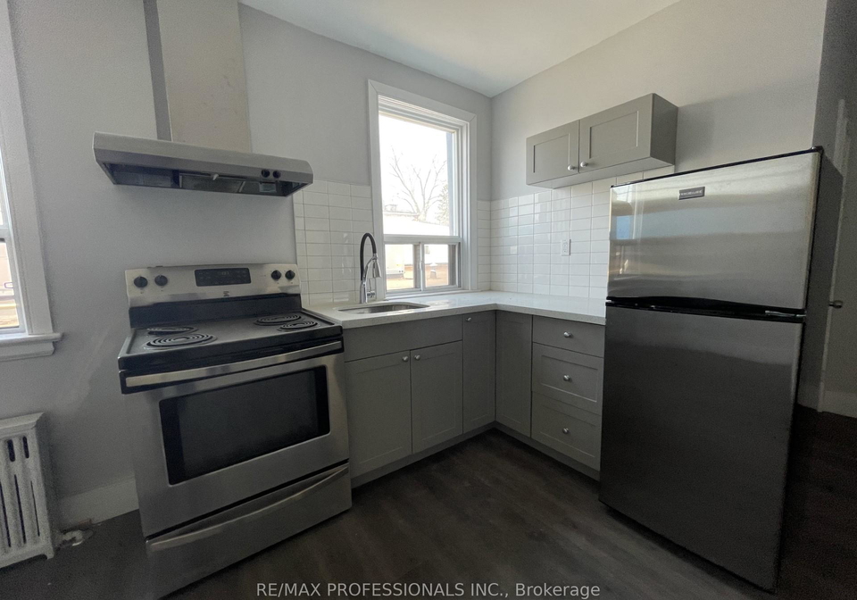 3210-lake-shore-boulevard-etobicoke-ontario-w12292596