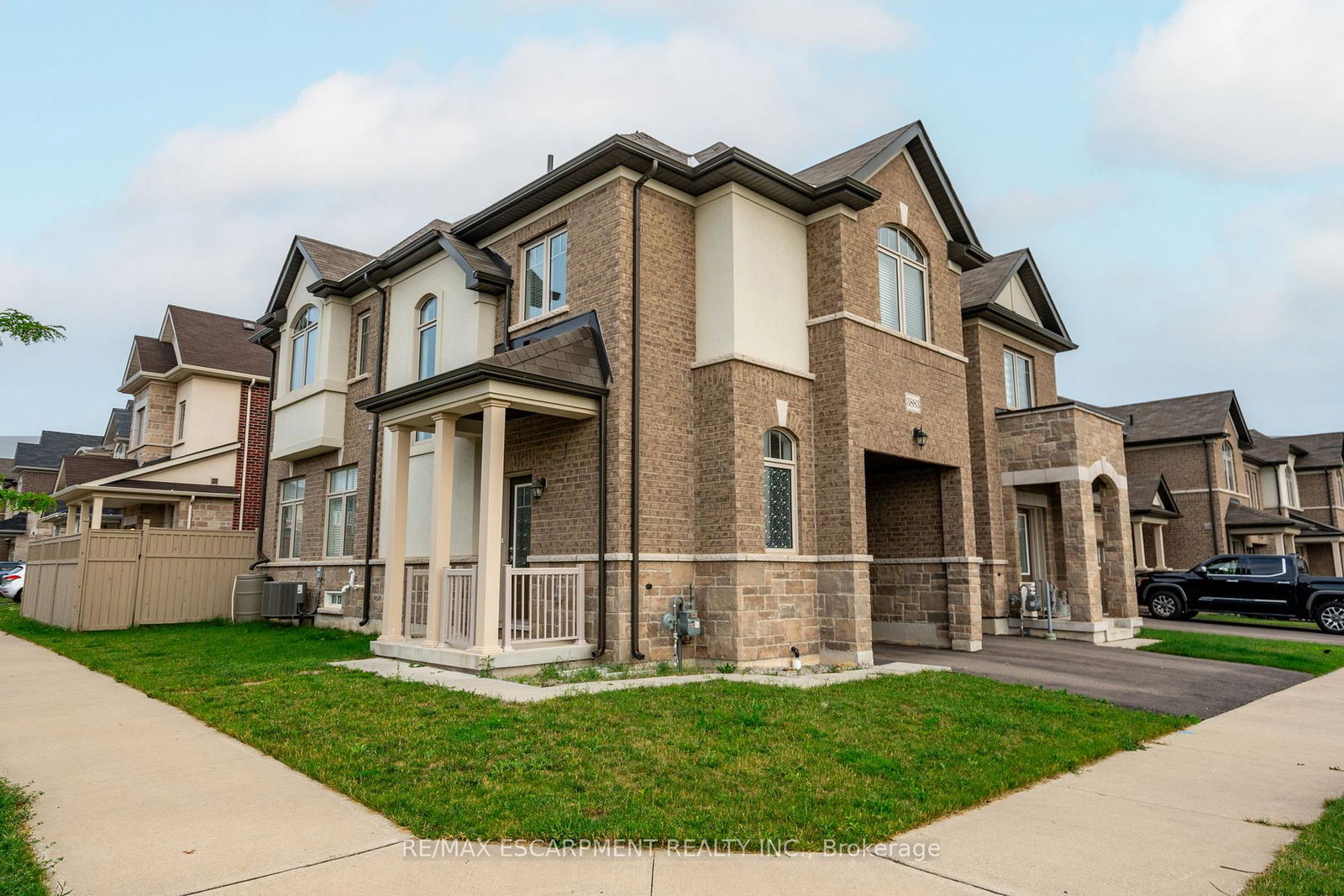 3883-tufgar-crescent-burlington-ontario-w12292691