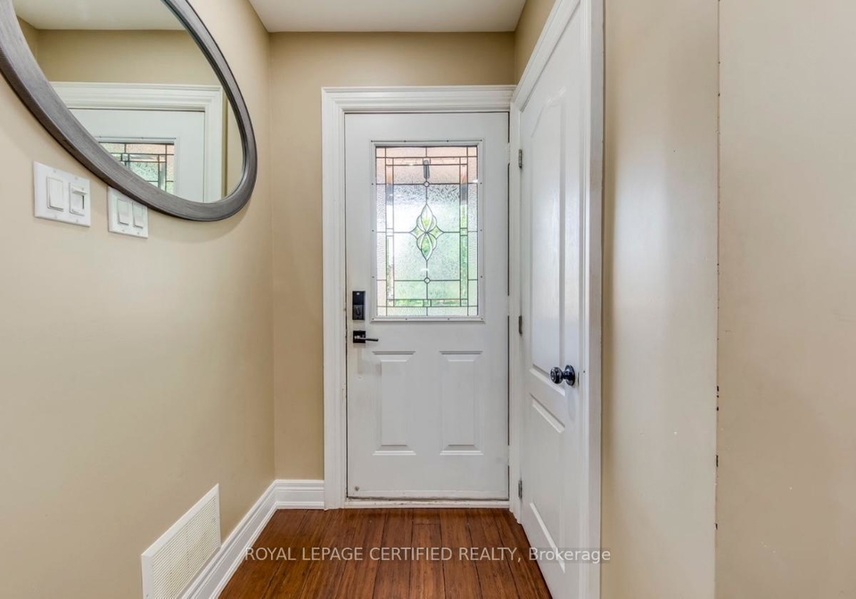 5-hilldale-road-toronto-ontario-w12292908