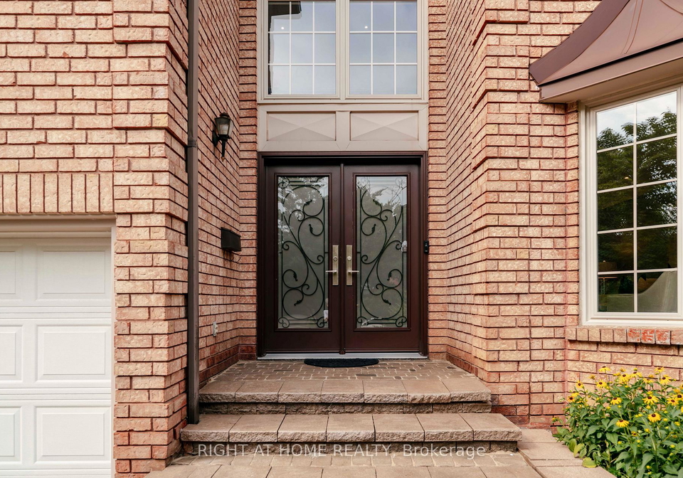 1376-ballantrae-drive-mississauga-ontario-w12293030