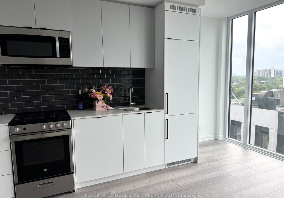 285-dufferin-street-toronto-ontario-w12293203