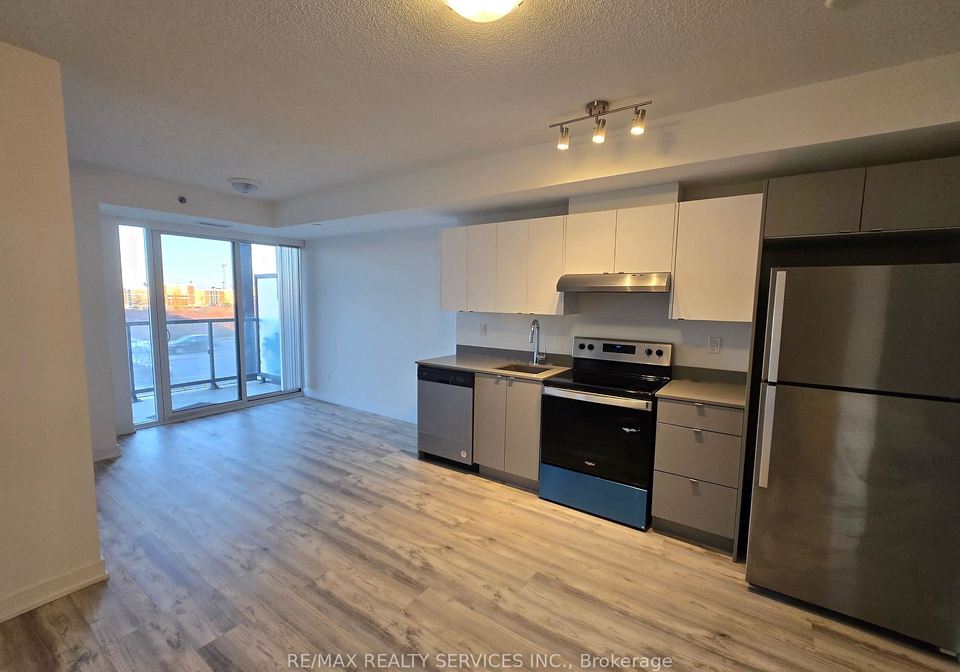 3200-dakota-common-na-burlington-ontario-w12293337