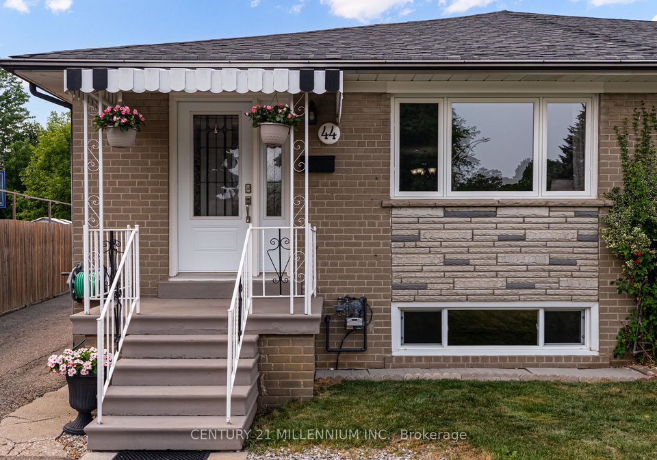 44-sanford-crescent-brampton-ontario-w12293410