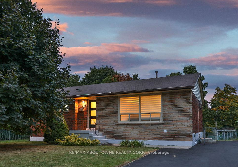 419-erindale-drive-burlington-ontario-w12293639