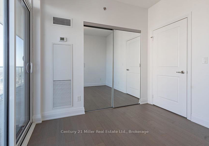 55-speers-road-oakville-ontario-w12293655