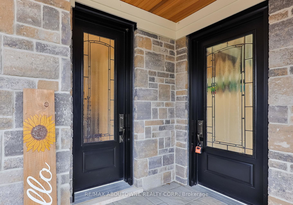 240-pine-cove-road-burlington-ontario-w12293675