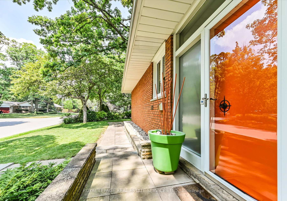 25-ashford-drive-etobicoke-ontario-w12293682