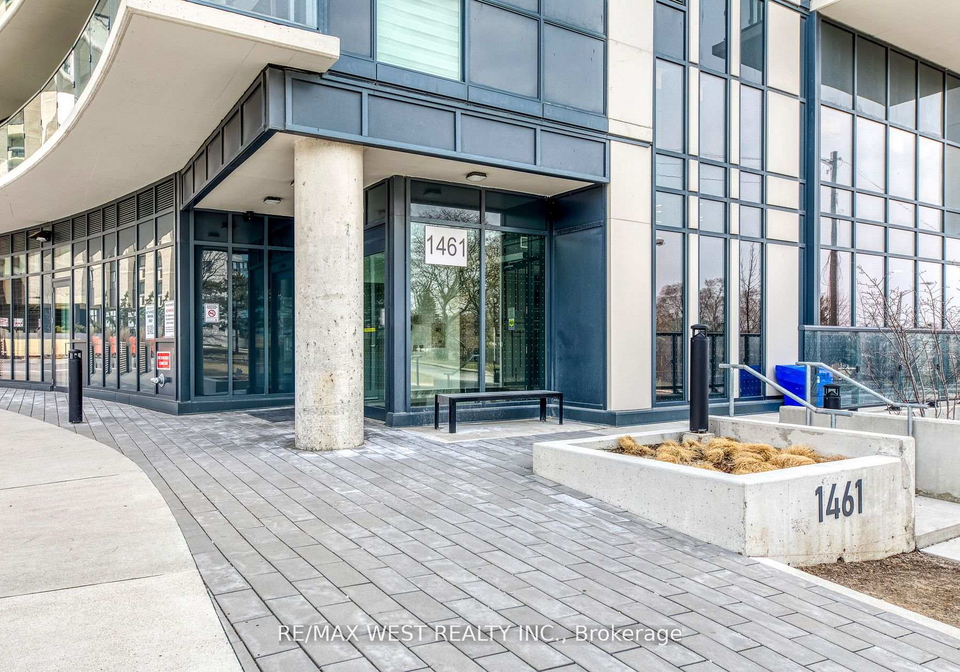 1461-lawrence-avenue-north-york-ontario-w12294254