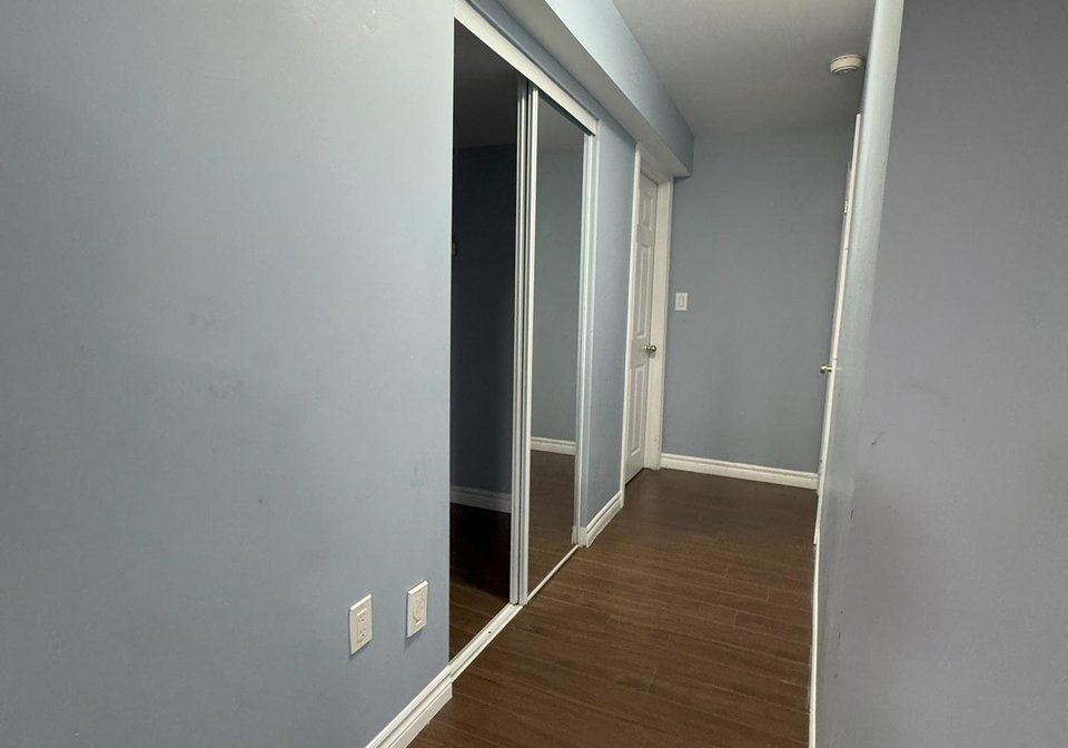 513-ashprior-avenue-mississauga-ontario-w12294413