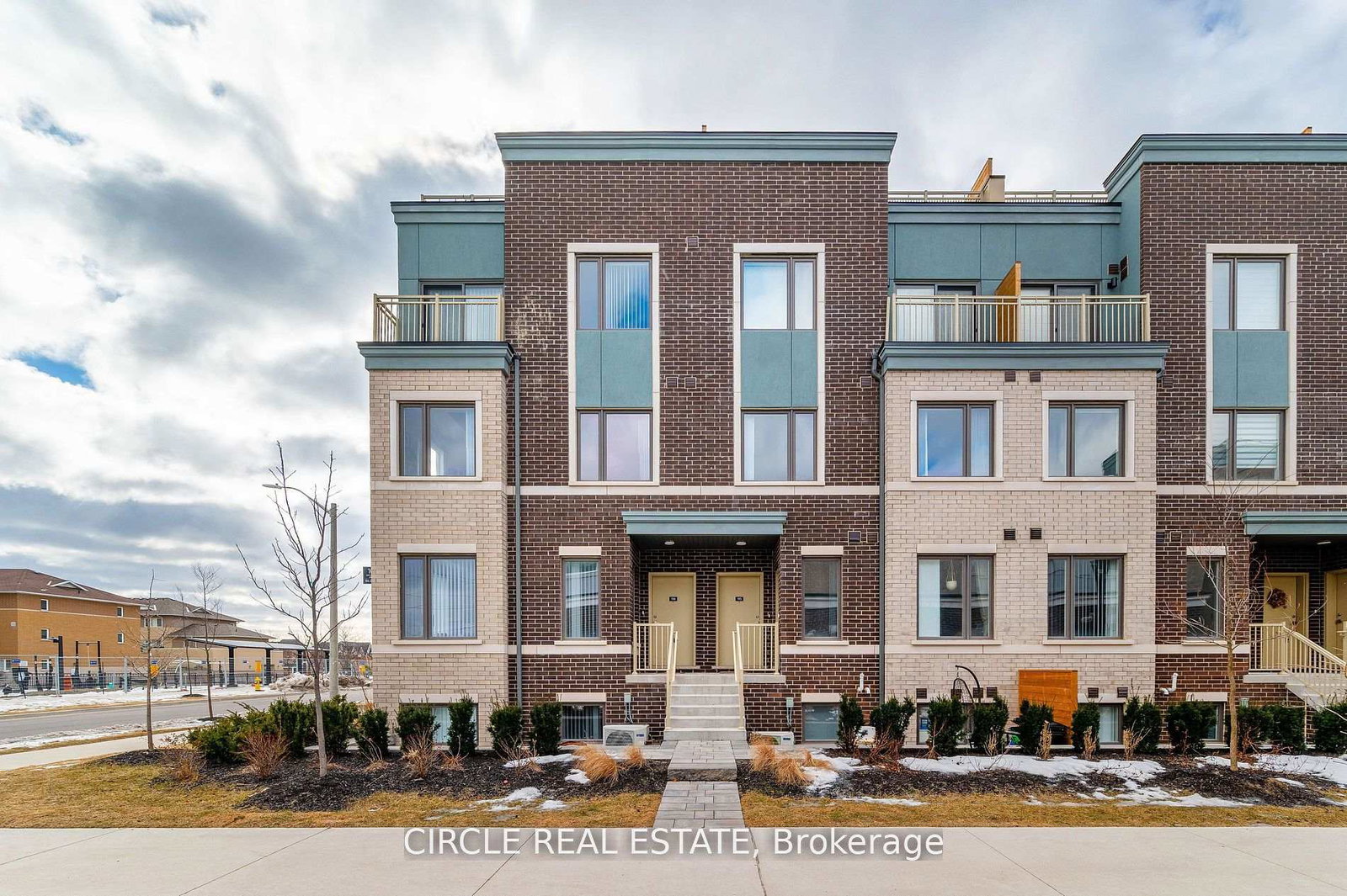 10-lloyd-janes-lane-etobicoke-ontario-w12294594
