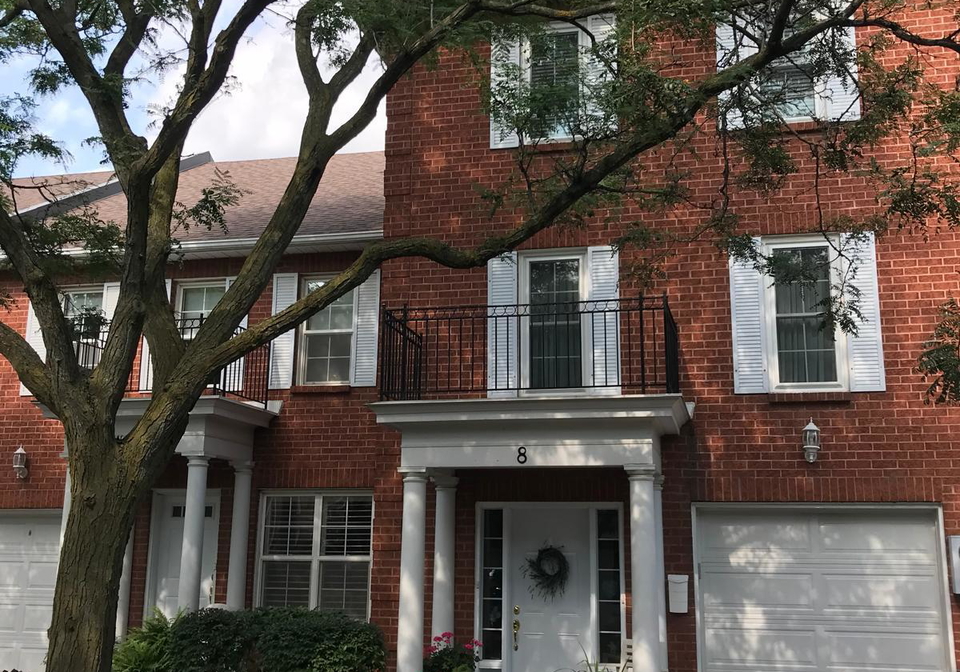 8-stornwood-court-brampton-ontario-w12294639