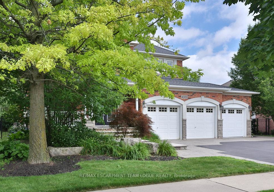 4302-clubview-drive-burlington-ontario-w12294883