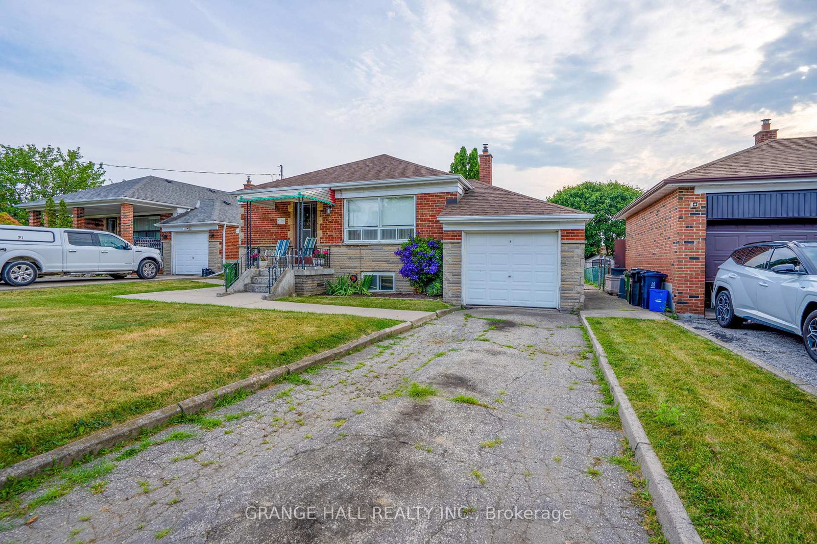 8-blaydon-avenue-york-ontario-w12295143