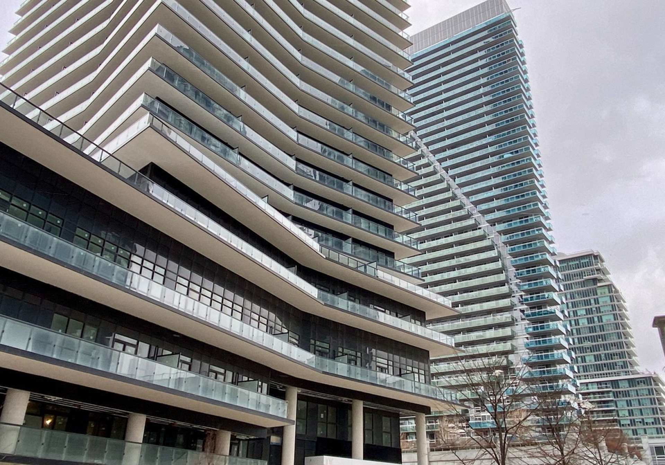 38-annie-craig-drive-etobicoke-ontario-w12295484