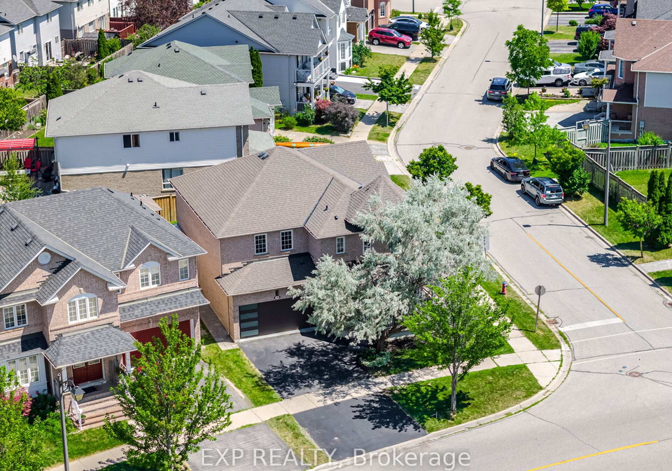 160-dixon-drive-milton-ontario-w12295669