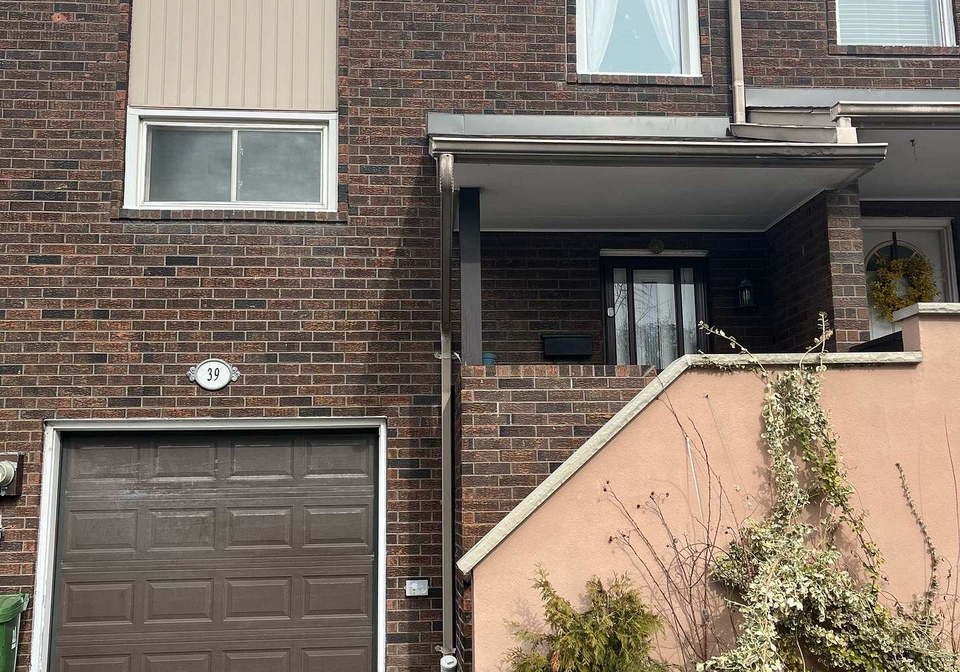 39-permfield-path-etobicoke-ontario-w12295731