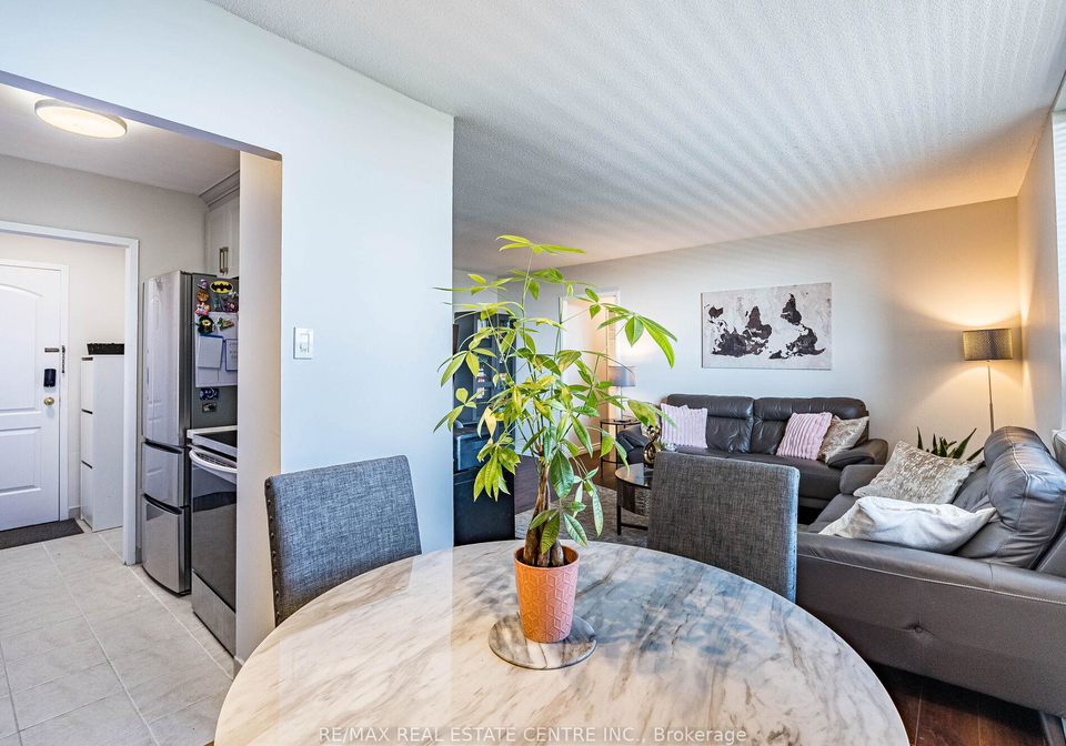 3145-queen-frederica-drive-mississauga-ontario-w12296117