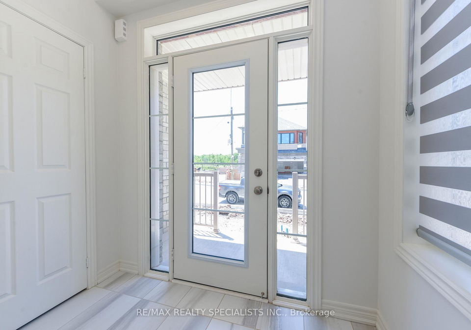 3181-crystal-drive-oakville-ontario-w12296126