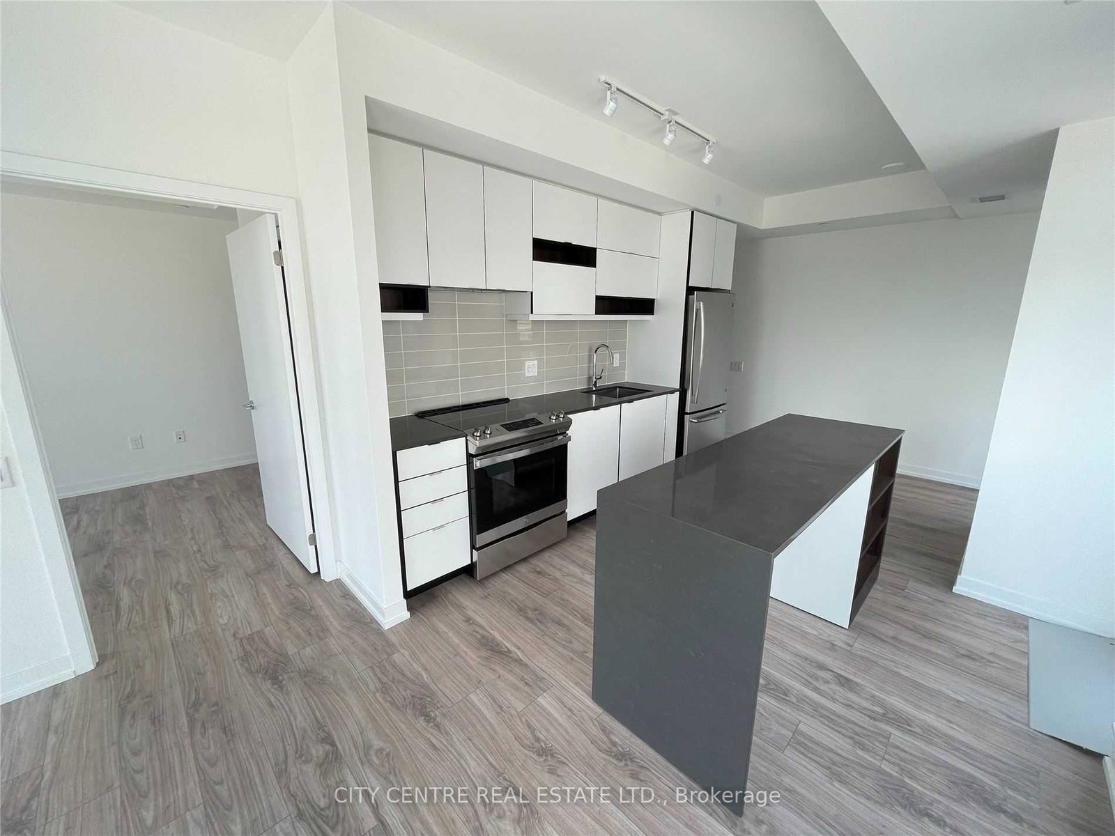 4065-confederation-parkway-mississauga-ontario-w12296173