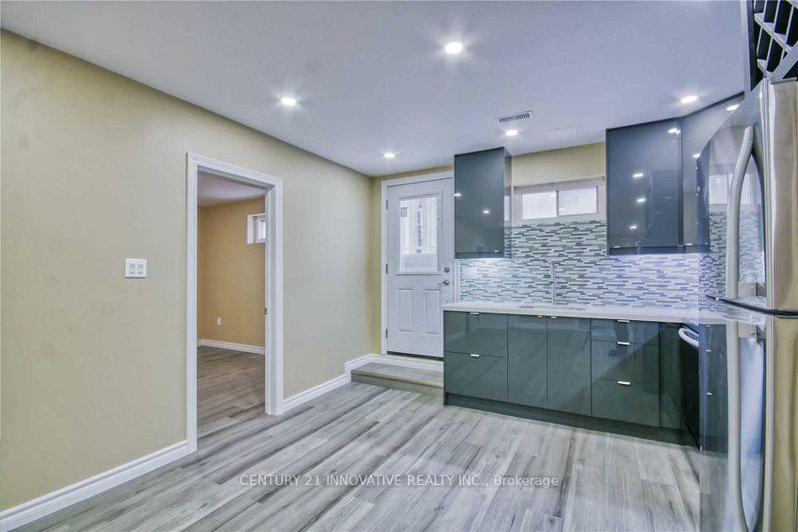 359-rathburn-road-etobicoke-ontario-w12296573