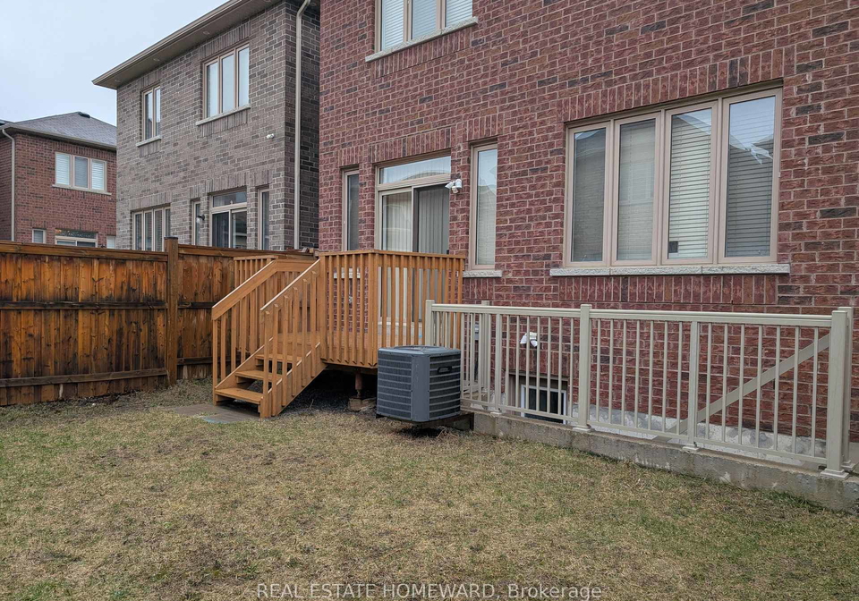6-hammerhead-road-brampton-ontario-w12296679