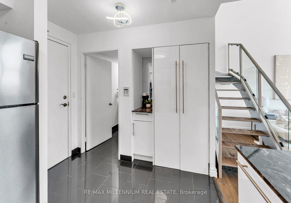 250-manitoba-street-etobicoke-ontario-w12297149