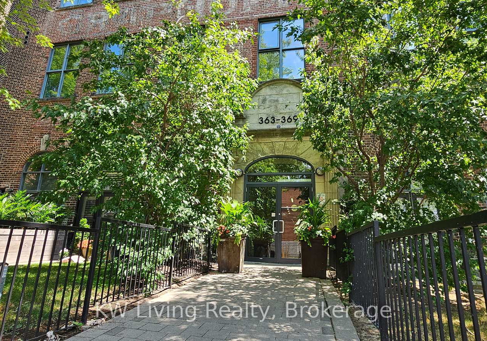 363-sorauren-avenue-toronto-ontario-w12297389