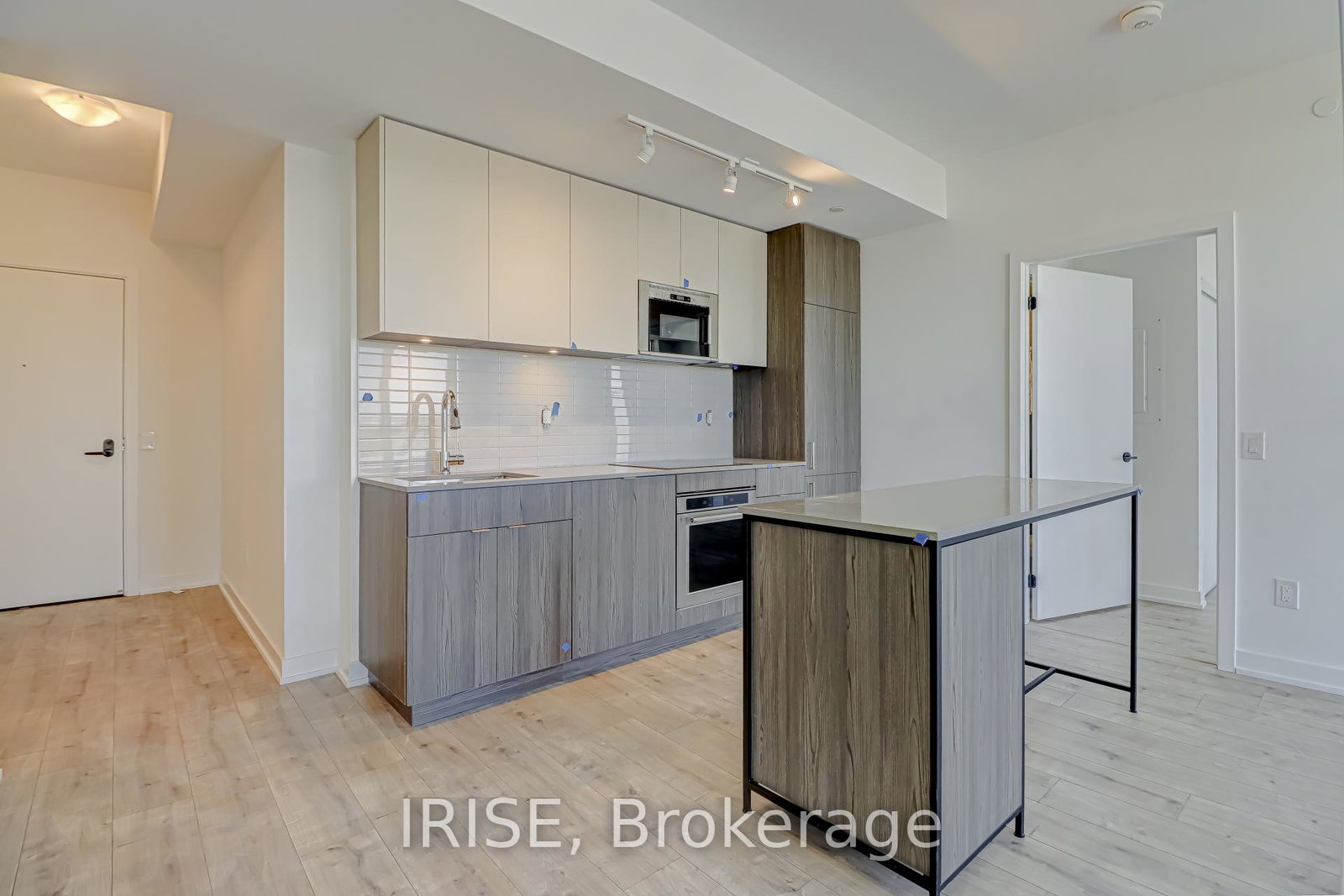220-missinnihe-way-s-s-mississauga-ontario-w12297573