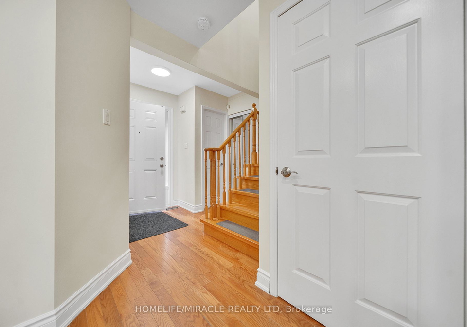 2655-lindholm-crescent-mississauga-ontario-w12297785