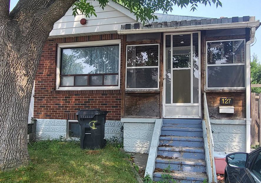 127-sixteenth-street-etobicoke-ontario-w12298037