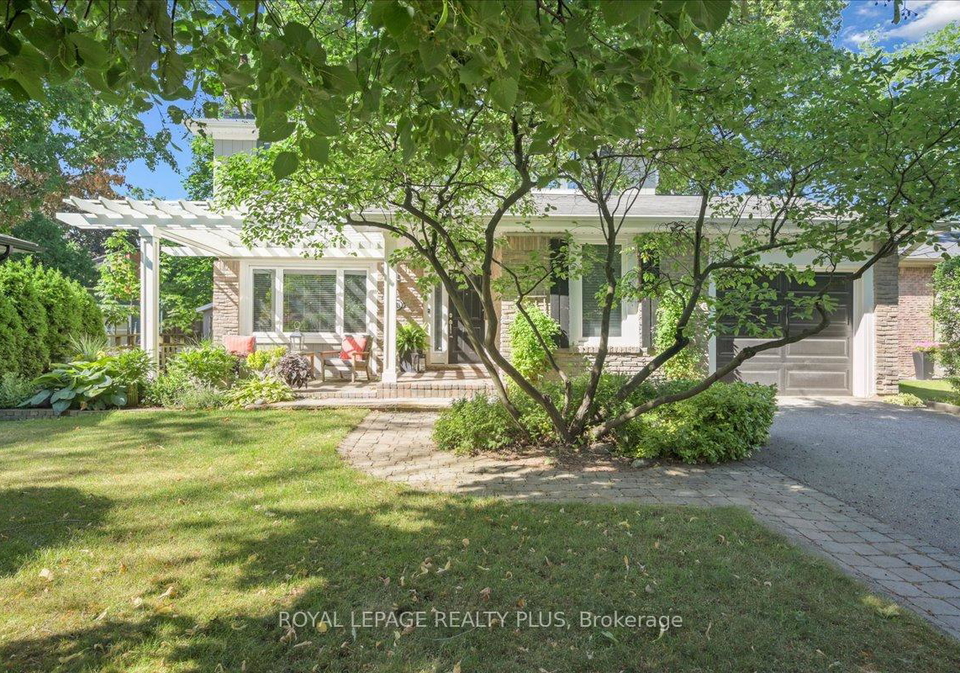 3413-autumnleaf-crescent-mississauga-ontario-w12298188