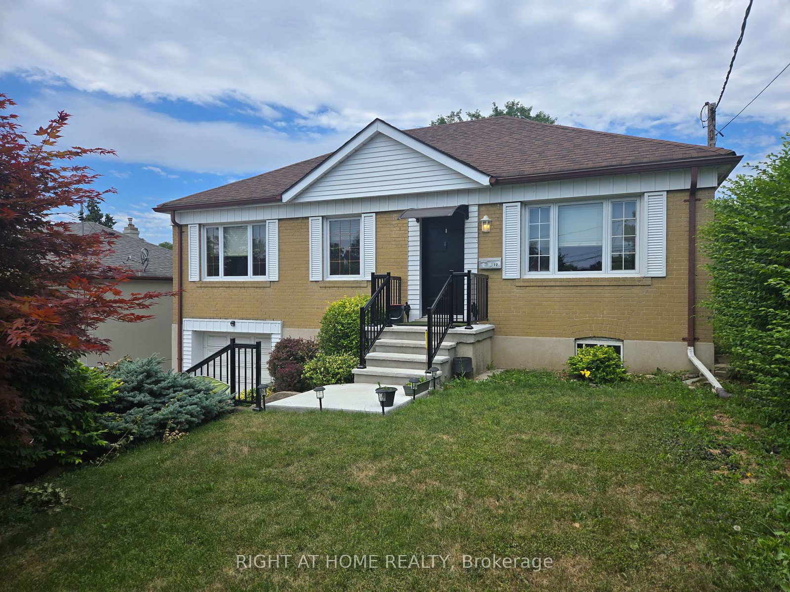 12-hawkins-drive-north-york-ontario-w12298374
