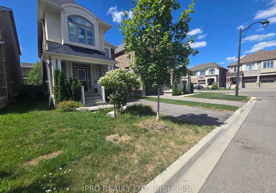 451-ramsey-place-milton-ontario-w12298389