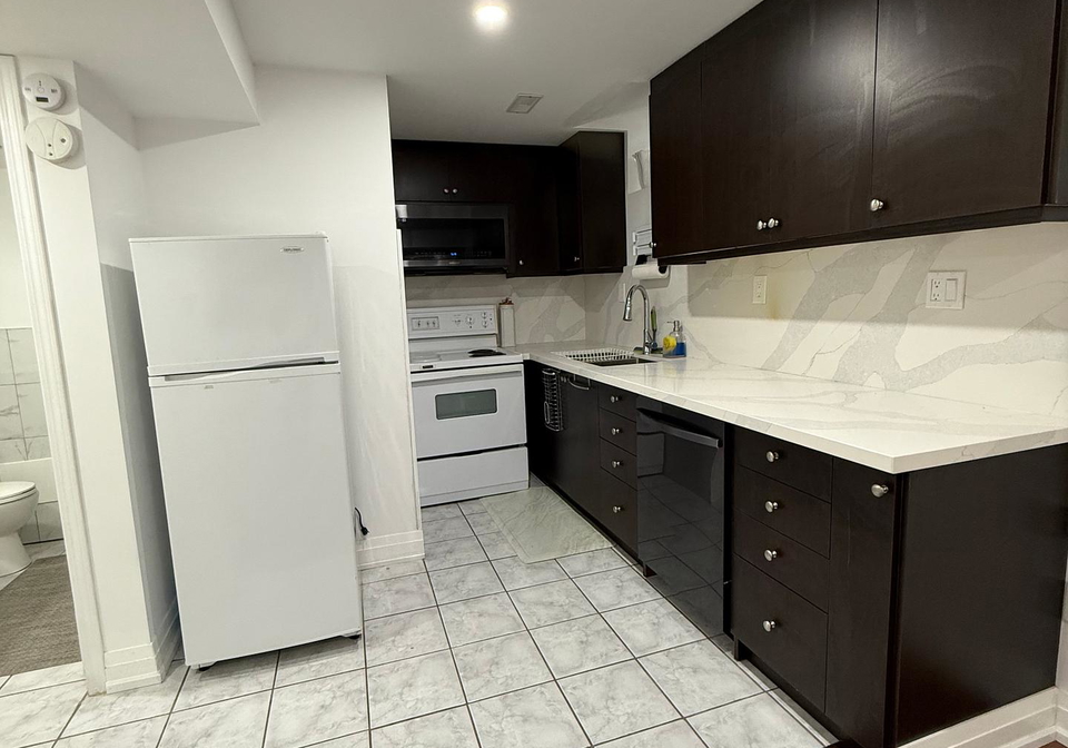 6925-lisgar-drive-mississauga-ontario-w12298442