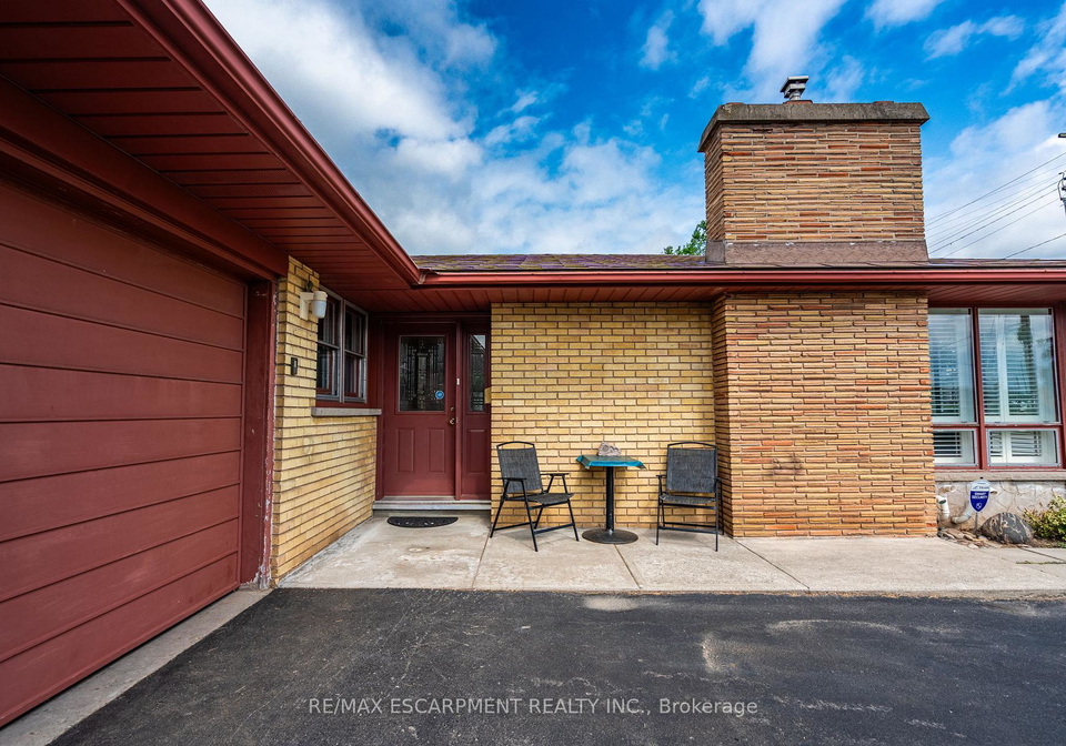 902-north-shore-boulevard-w-w-burlington-ontario-w12298482