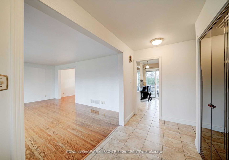 1336-saginaw-crescent-mississauga-ontario-w12298633