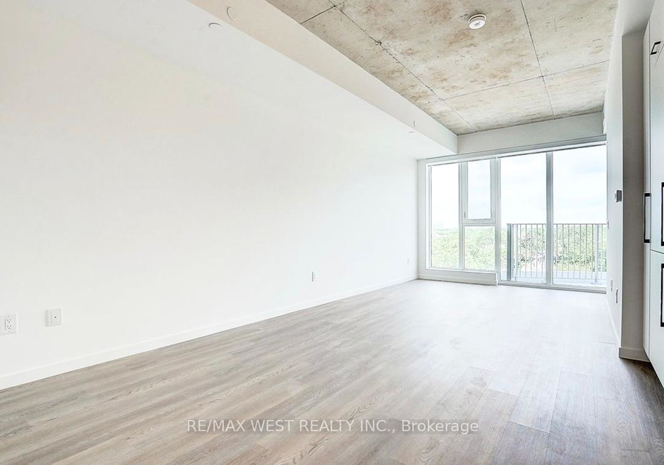689-the-queensway-na-etobicoke-ontario-w12299079