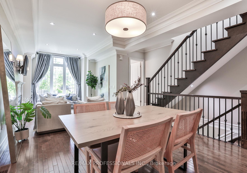 20-grafton-avenue-toronto-ontario-w12299725