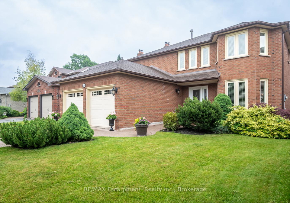 1220-grandview-drive-oakville-ontario-w12299923