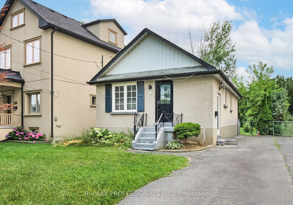 1026-haig-boulevard-mississauga-ontario-w12300120