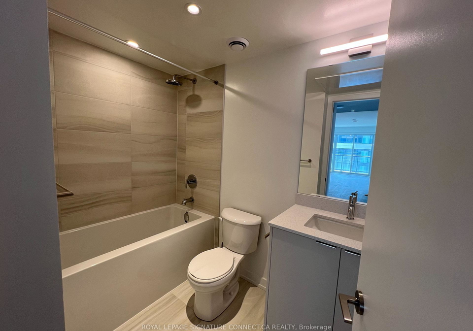 880-the-queensway-na-etobicoke-ontario-w12300479
