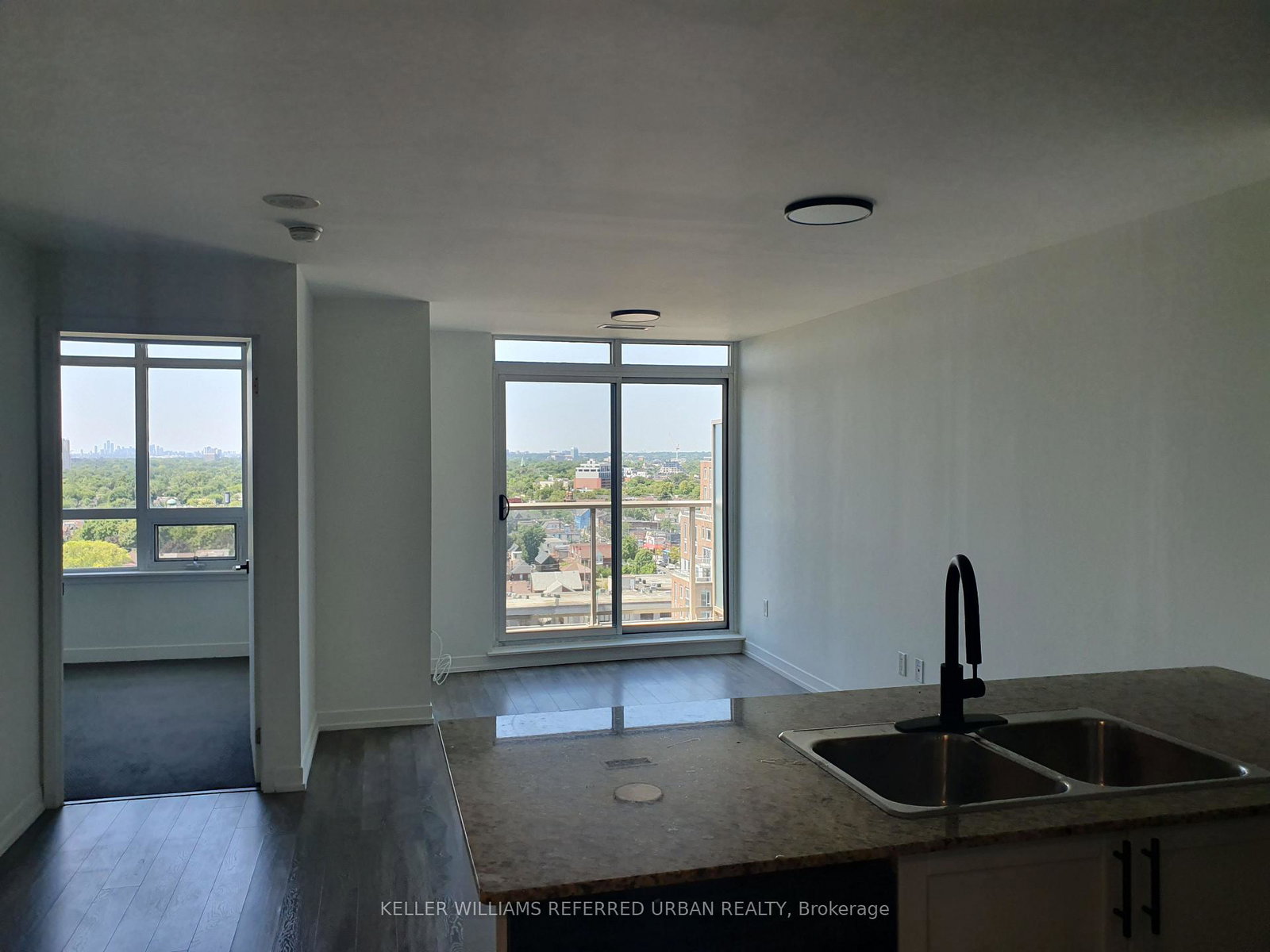 816-lansdowne-avenue-toronto-ontario-w12300831