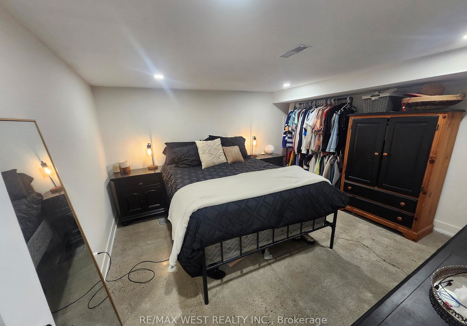 967-dovercourt-road-toronto-ontario-w12301110