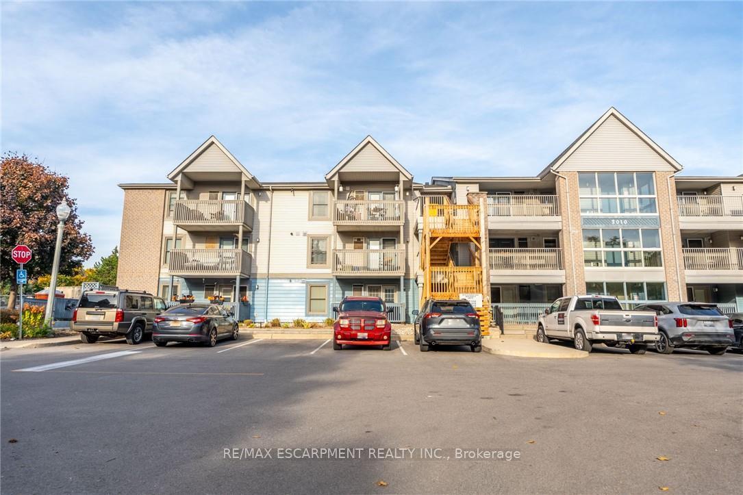 2010-cleaver-avenue-burlington-ontario-w12301324