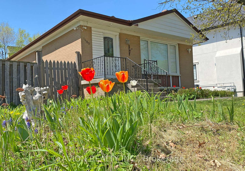 1480-pembroke-drive-oakville-ontario-w12301460