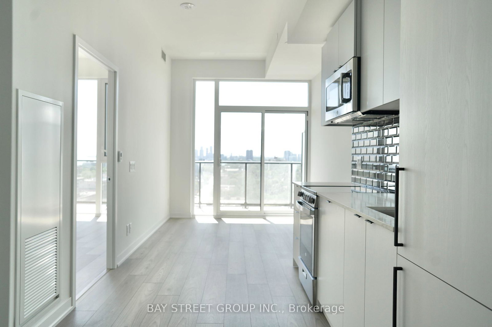 285-dufferin-street-w-w-toronto-ontario-w12301531